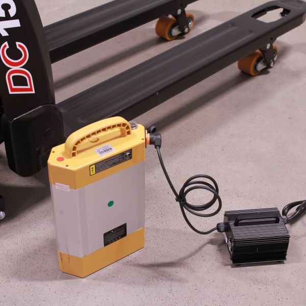 Nabíjačka batérie pre CBD15J-LI2