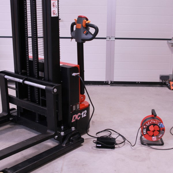 vysokozdvižný vozík elektrický obkročný HELI CDD12J-K